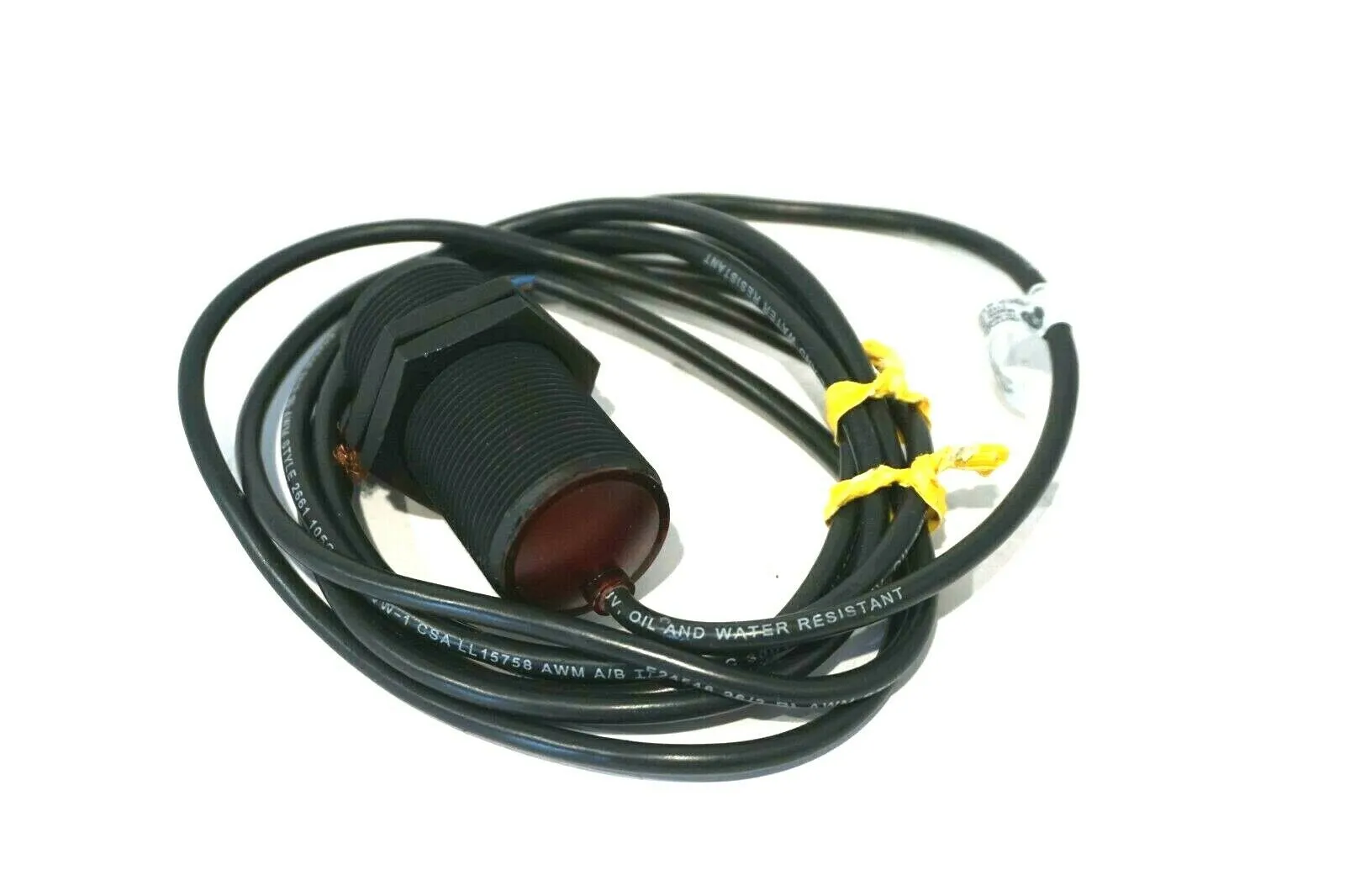 NEW ALLEN BRADLEY 872CP-N15NP30-E2 PROXIMITY SENSOR SER.A 872CPN15NP30E2