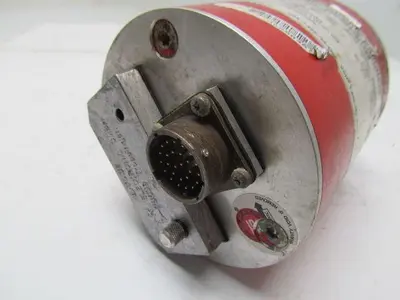 TR Electronic 200-00436/1780 AE-100-M Absolute Encoder 1/2" Dia Shaft 11-27 VDC