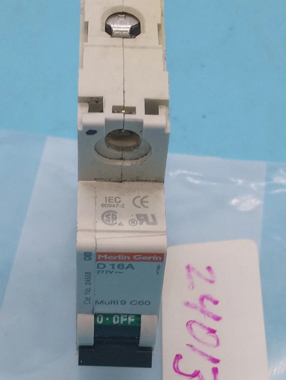 Used Merlin Gerin _UNKNOWN_ Circuit Breakers Arizona US | ASSET CONVERSION SPECIALISTS, INC. #306790