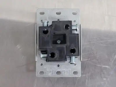 NEW LEVITON 278-S00