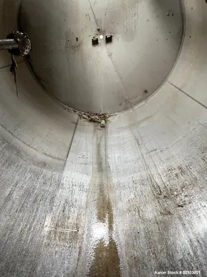 Used Crepaco 3500-Gallon Stainless Steel Tank – Vertical for Sale
