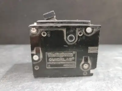 30 Amp, 2 Pole, 120/240 Volts Circuit Breaker