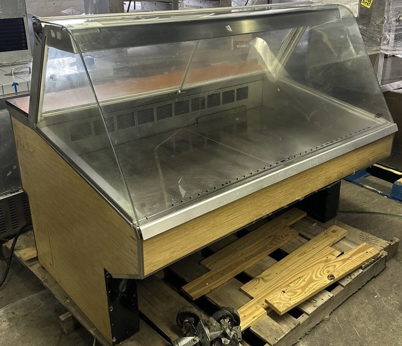 174-0161 Federal Industries SQ5CD 60" Self Contained Full Service Deli Cooler