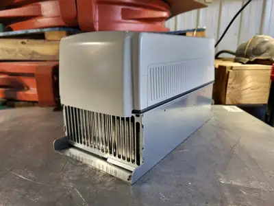 NEW ABB ACS800-U1-0011-7