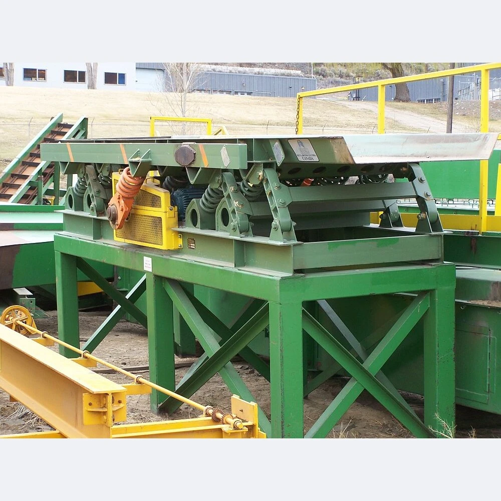 Edem Chip and Sawdust Feeder