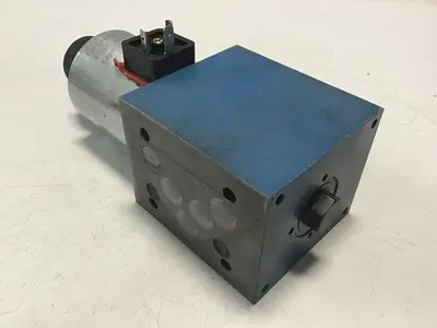 USED REXROTH 4WE10EA32CG24N9Z4