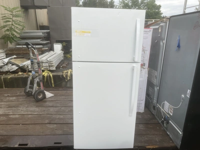 Used CRITERION FREEZER ON TOP Refrigerators Michigan US | Miedema Asset Management Group #1425146