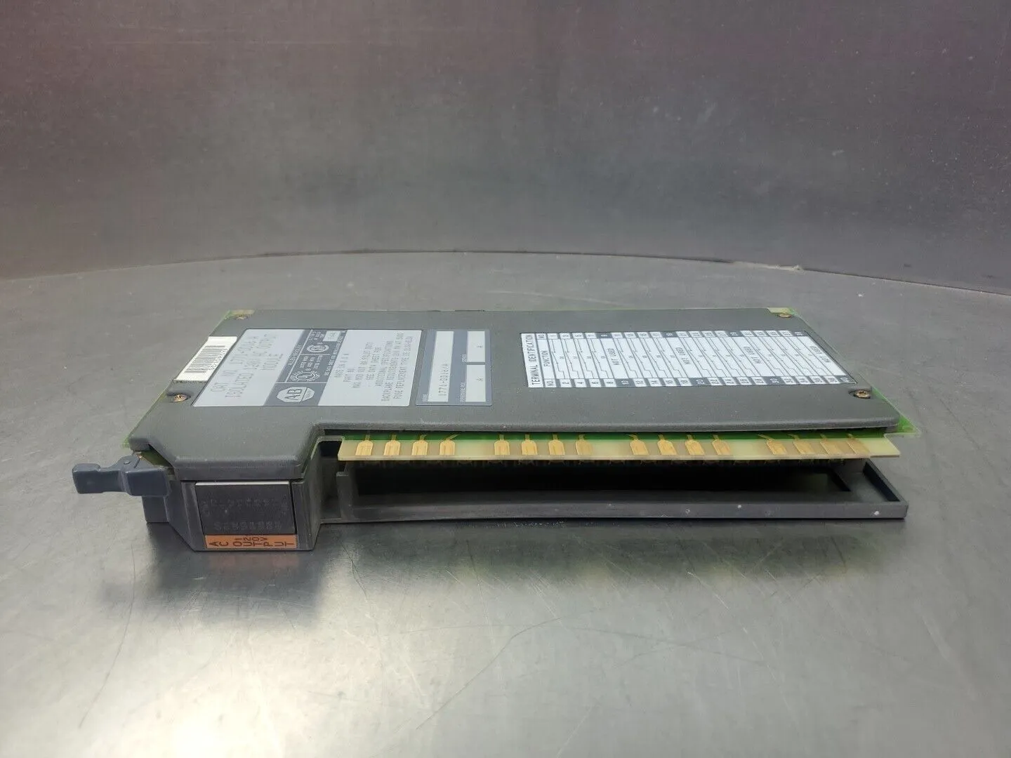 ALLEN BRADLEY 1771-OD16 SER A ISOLATED 120V AC OUTPUT MODULE. 3D-38