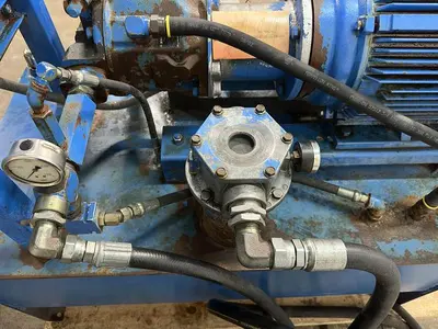USED 2003 BRUENINGHAUS HYDROMATIK AA10VS071DFR/31R-PKC92N00