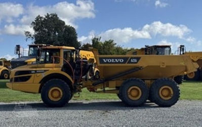 USED 2022 Volvo A25G