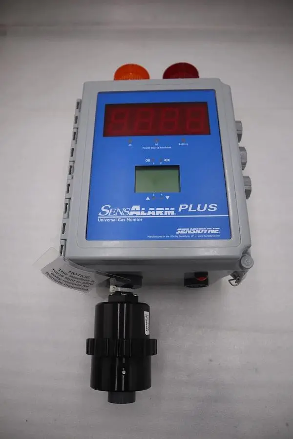 Sensidyne SensAlarm Plus Dual Strobes Universal Monitor 820-0301-04 NEW #G116A