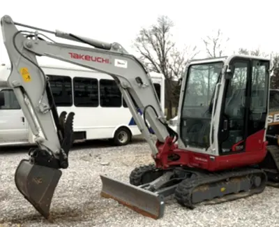 TAKEUCHI B240 Excavator | Alan Ross Machinery (1)