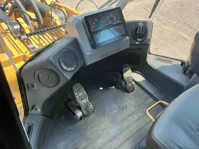 2023 CATERPILLAR 980XE Wheel Loaders | JYC EQUIPMENT (9)