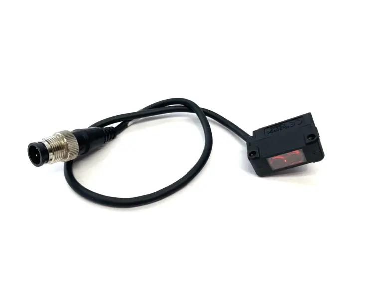 Used KEYENCE SQUARE DIFFUSE REFL. SENSOR M12 CONNECTOR TYPE WITH CABLE, NPN Photoelectric Sensors Michigan US | Maverick Industrial Sales #1092743