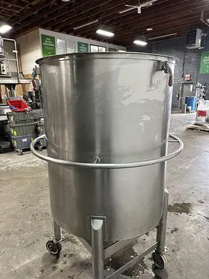 180 Gallon Cone-Bottom Tank
