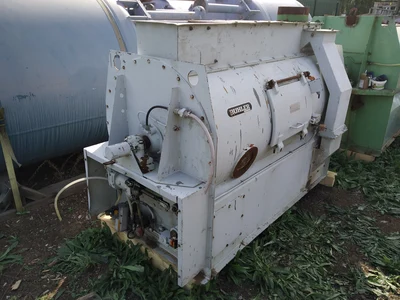 BUHLER DDM A5 Mixer Powder Ribbon Europe | Perry Equipment (11)