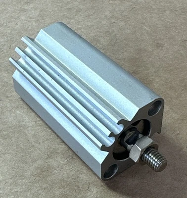 NEW SMC CDQ2B16-30DMZ