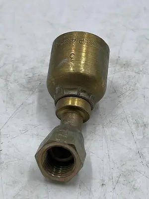 Used FML FML 45 DEG ELBOW 1/4 X 1/4 Valves/Fittings | ND Industrial Surplus #1212548