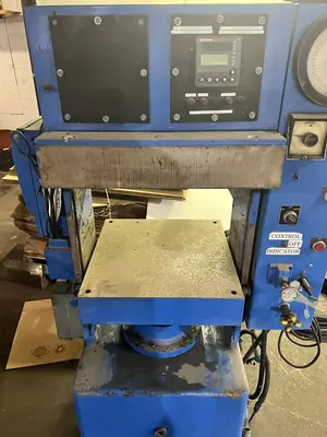 USED PHI PHI COMPRESSION MOLDING PRESS