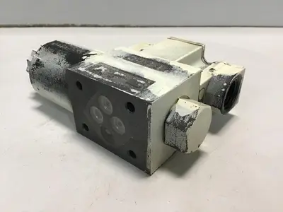 USED YUKEN DSG-01-2B2-D24-60378