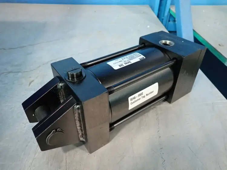 Used PARKER 03.25CBB2ANU14C4.000 Pumps Ohio US | HGR 24 #777367