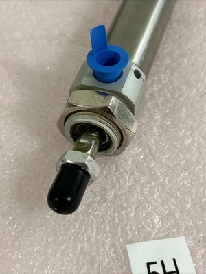 NEW SMC CDM2B20-200AZ