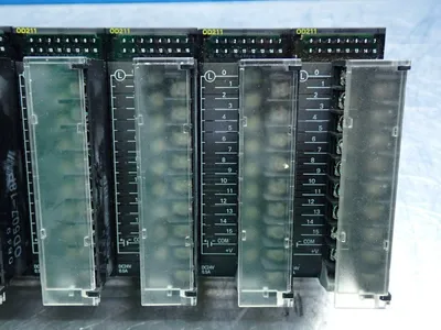 USED OMRON CJ1WOD211