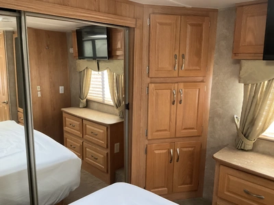 Used 2007 MAKO 29 FRBW Campers, Caravans, Motorhomes Michigan US | Miedema Asset Management Group #1437549