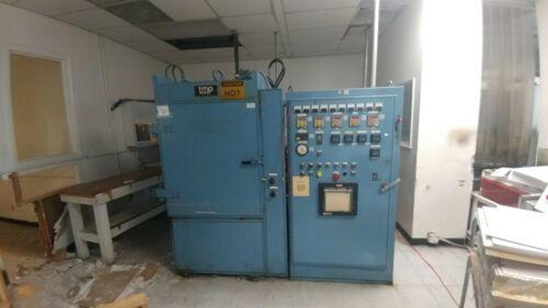 Used TMP _UNKNOWN_ Laminating Presses | TNT Industrial #399434