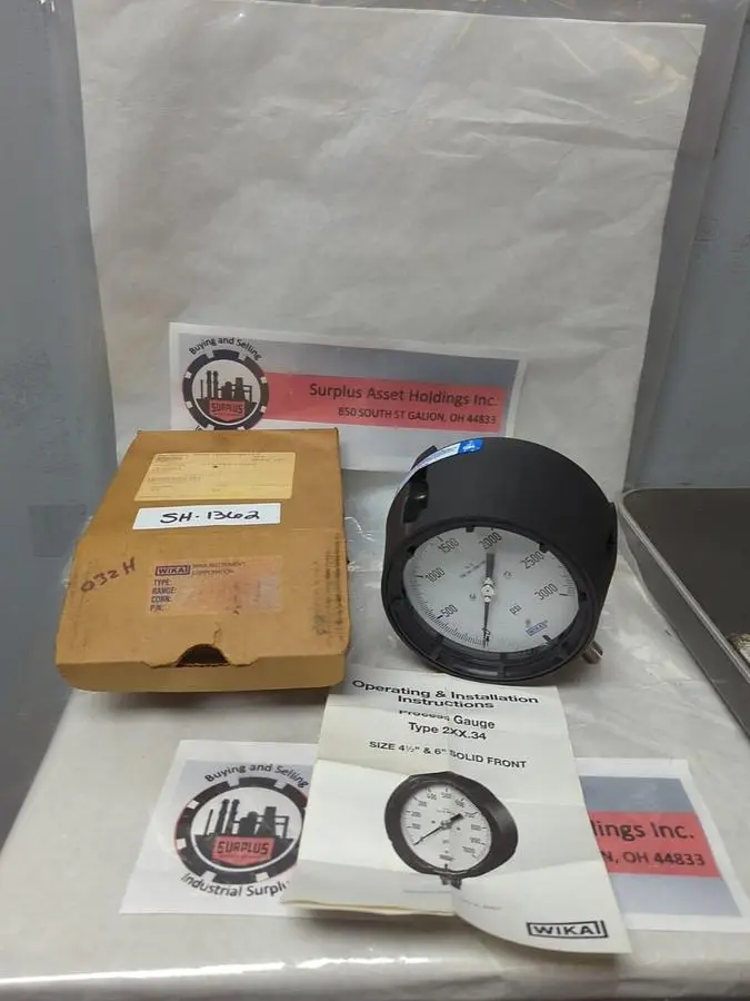 New | in-Stock WIKA TYPE 2XX.34 Universal Pressure Meters Ohio US | Surplus Asset Holdings #1236385