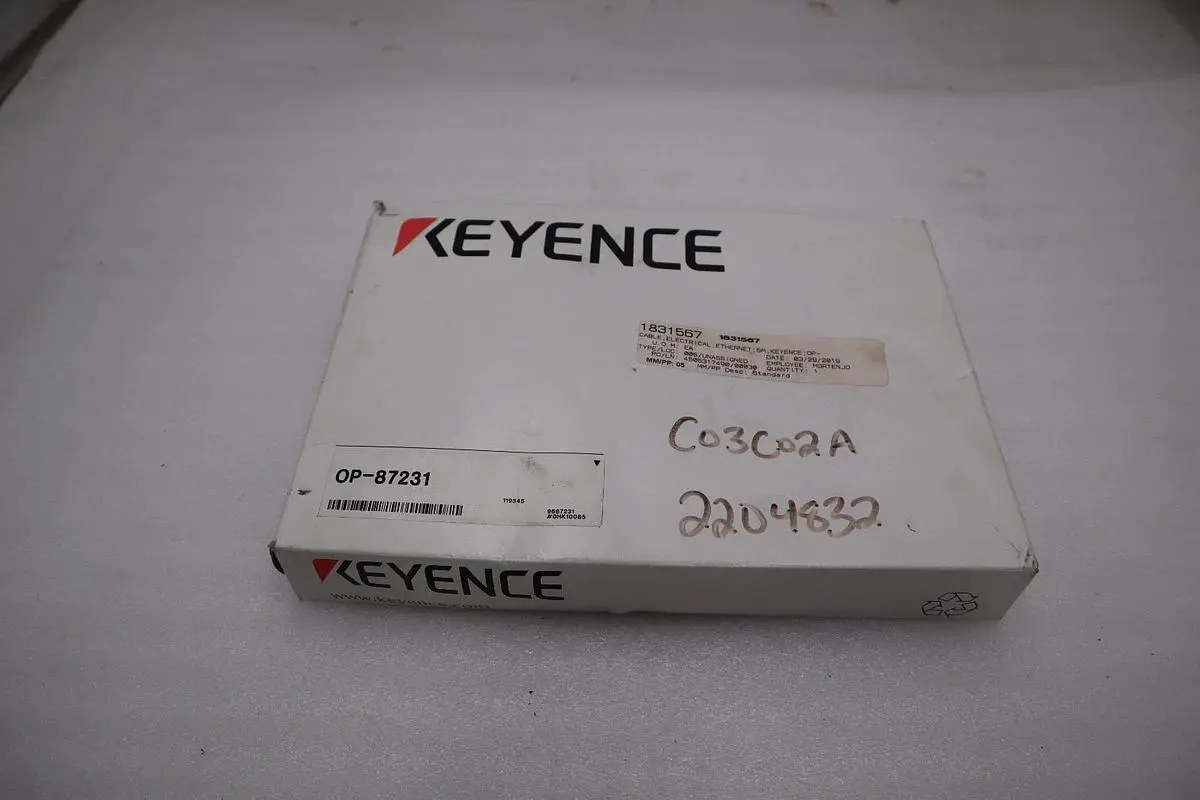 New Keyence OP-87231 ETHERNET CABLE NFPA79 COMPATIBLE M12 MALE 4 PIN STK H649A