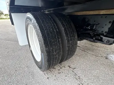 Used 2023 ISUZU NPR HD Box trucks Florida US | Truck and Van Outlet #1509234