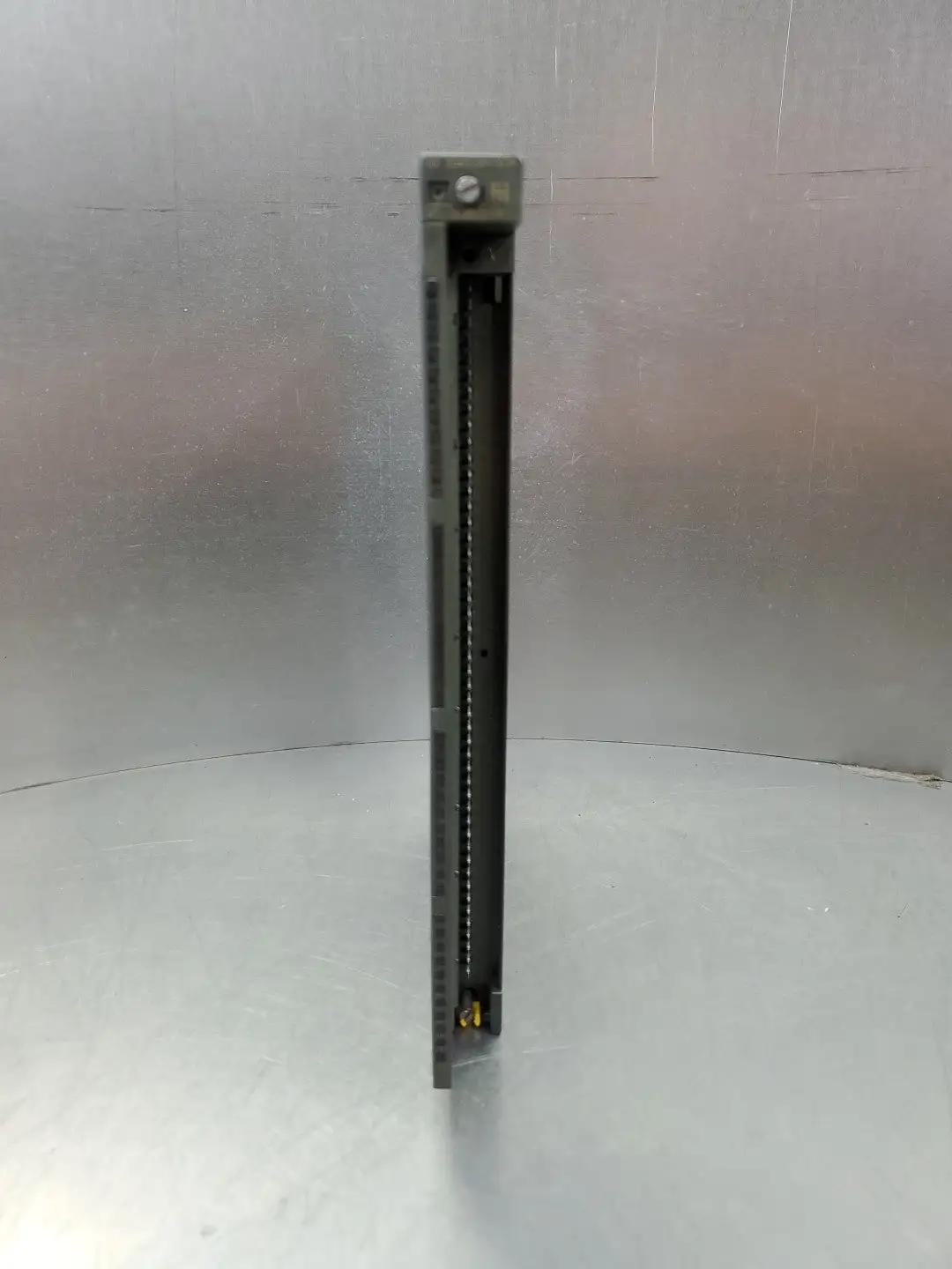USED Siemens 6ES7 422-1BL00-0AA0 Simatic S7 Digital Output PLC Module