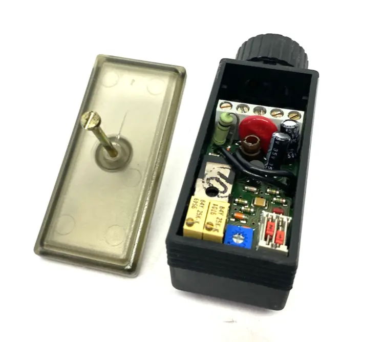 Used BÜRKERT ELECTRONIC VALVE SWITCH 4-20MA 1094 24VDC Switch Parts Michigan US | Maverick Industrial Sales #1090020