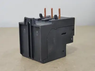 USED SCHNEIDER ELECTRIC LRD 05