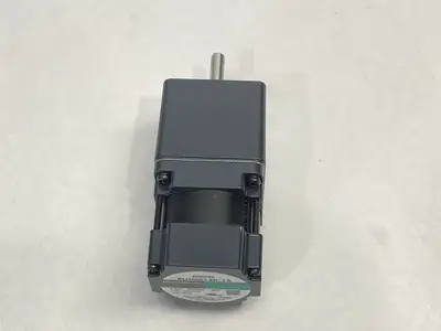 USED ORIENTAL MOTOR BRUSHLESS DC MOTOR 200RPM 24VDC 15W