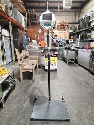 Detecto SCS30 30 lb. Hanging Scale with Stand, Solar Power