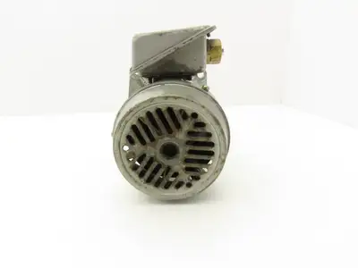 Nissei GTR AC Motor Gearmotor 25:1 Ratio 0.2kW 69 RPM 220V 3PH IK-ZUR