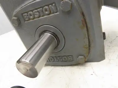 Boston Gear F72460B5G Worm Gearbox 60:1 Reducer 29rpm .7Hp 56C LH Output