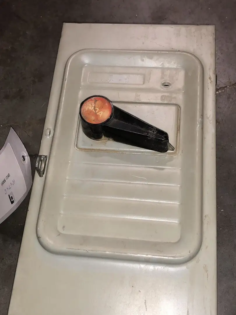 30 Amp, 3 Pole Non-Fusible  Fuse Disconnect
