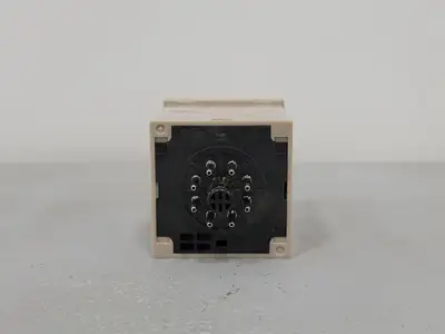 USED OMRON H3CR-A8
