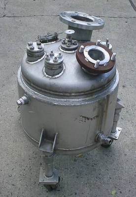USED TOLAN 20 GALLON REATOR 20 GALLON