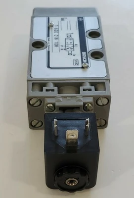 NEW Bosch 0 820 018 108