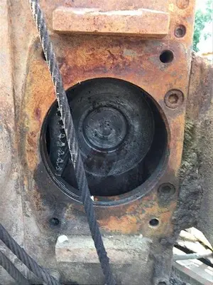 Used CHICAGO PNEUMATIC 650 TOP HEAD DRIVE Drilling Attachments Pennsylvania US | East West Machinery & Drilling #1415584