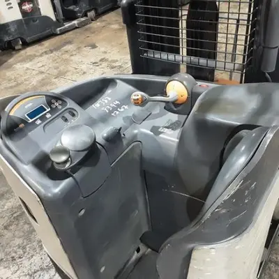 USED 2019 CROWN RR5725-45