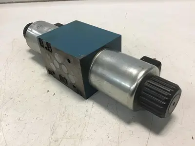 USED BOSCH 0 810 001 945