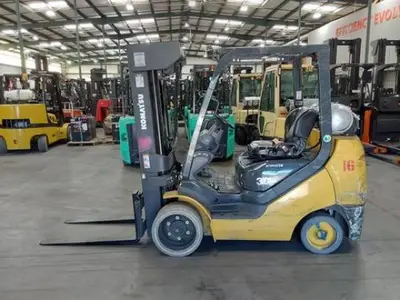 USED 2019 KOMATSU FG30SHT-16