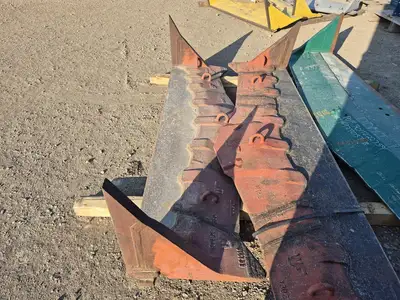 100" Excavator Bucket Lip