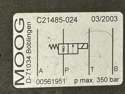 Moog D663Z4711 D663 Servo Proportional Valve hydraulic control valve