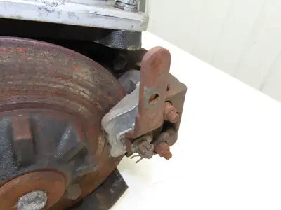 Yale 8620628 Forklift Left Front Drive Axle & Motor 5-Lug Removed From ERP035TF